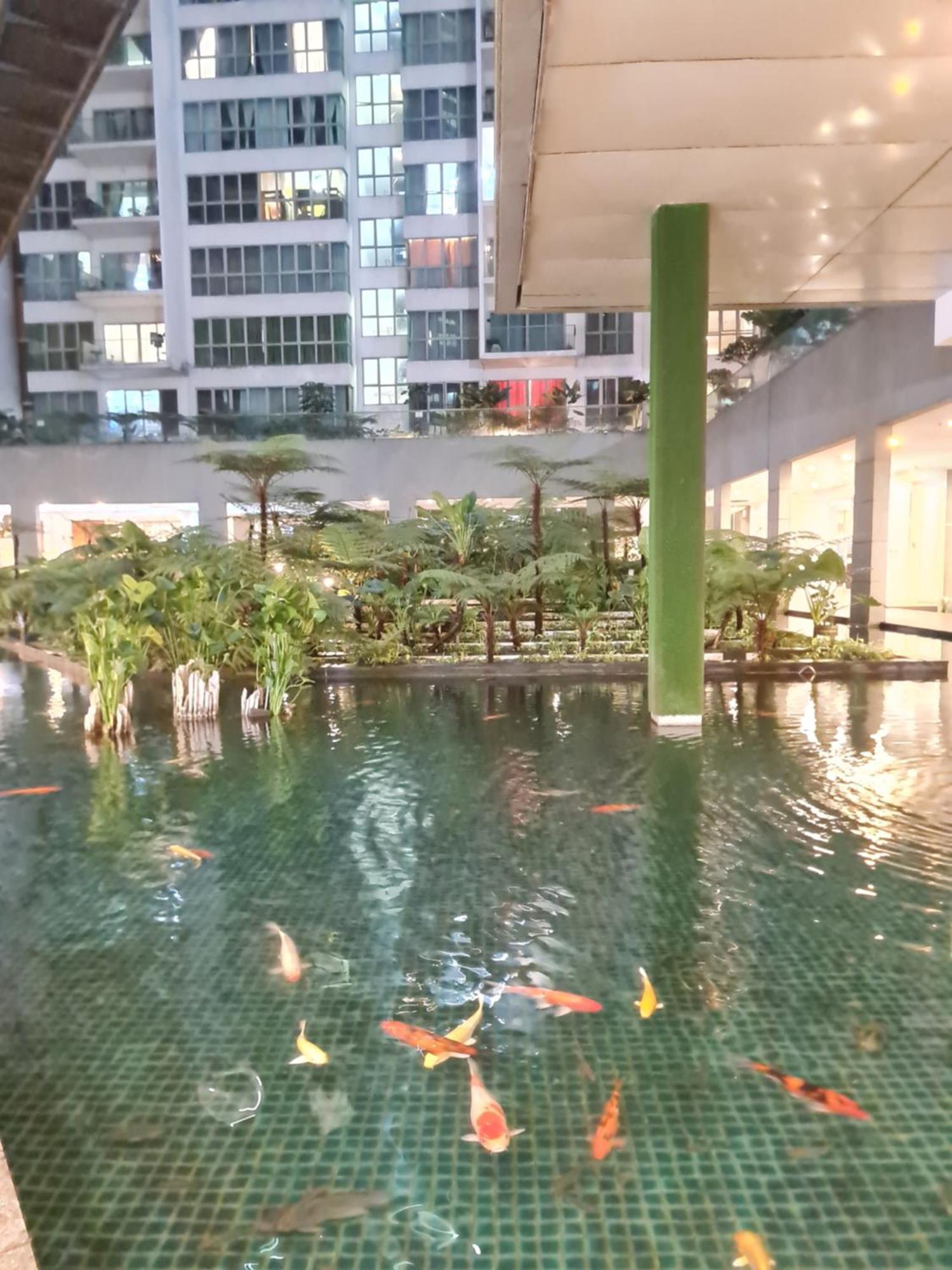 Hostel At Regalia Sky Pool Kuala Lumpur Exterior photo